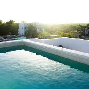 Itza , Akumal Mexico
